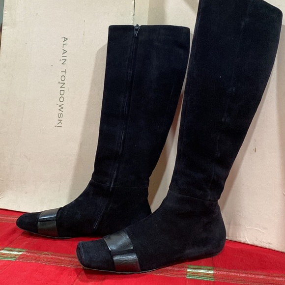 Nice boots - Picture 2 of 2